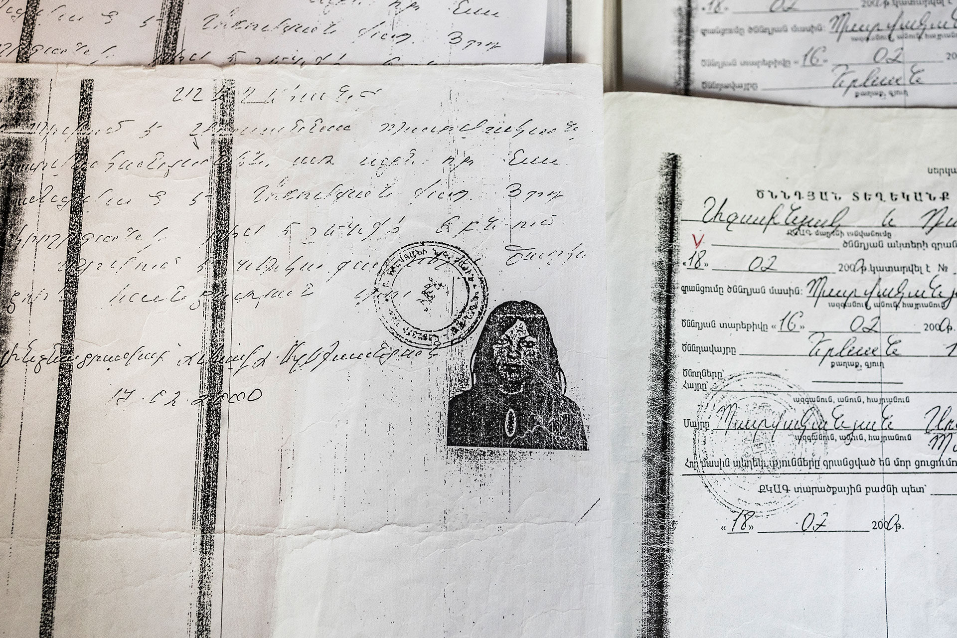 Cinzia Canneri, Women Bodies in Battlefields-17