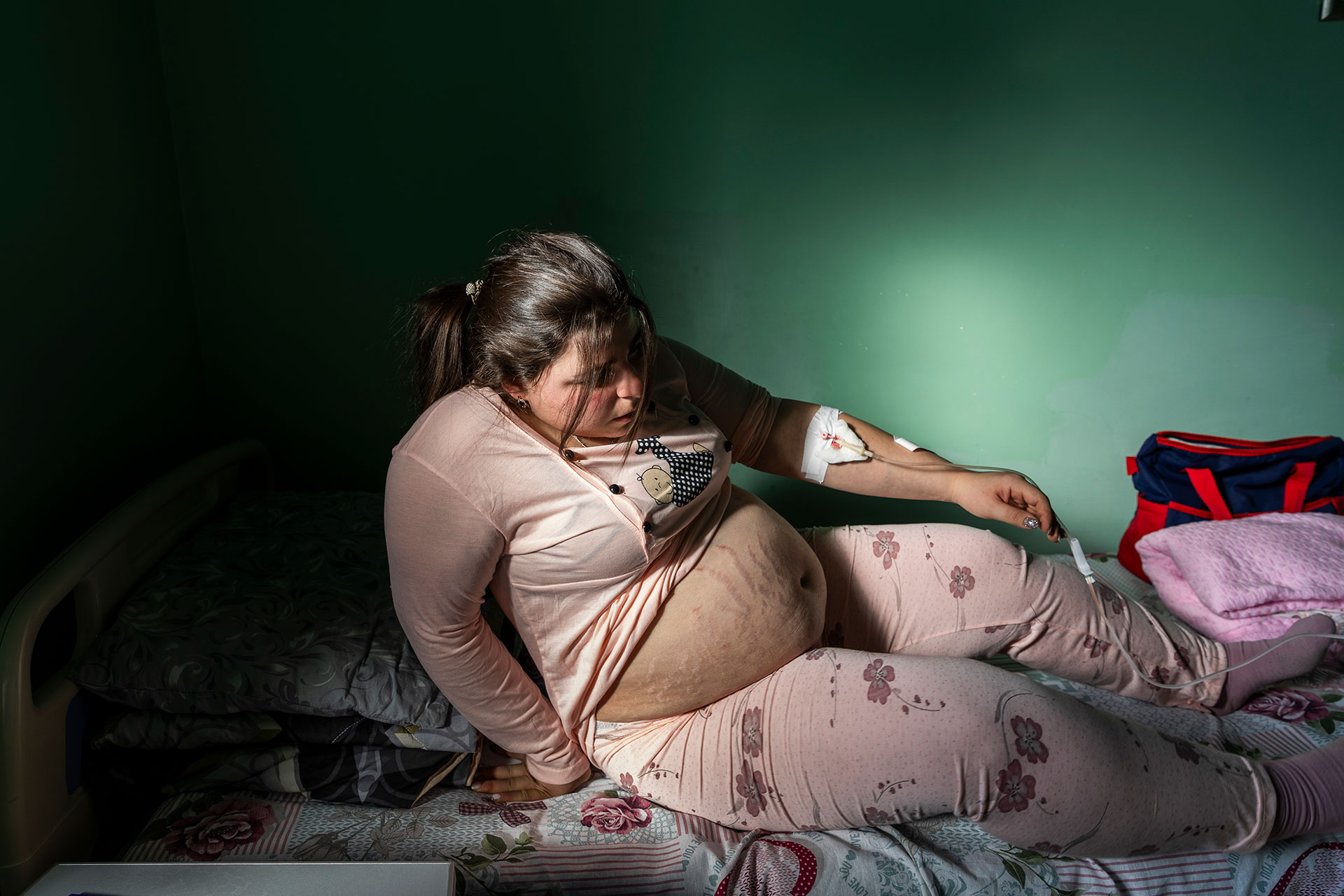 Cinzia Canneri, Women Bodies in Battlefields-4